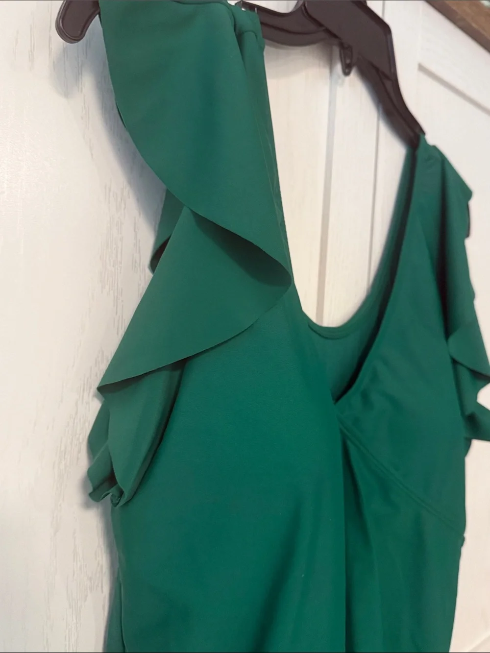 Green Ruffle Sleeve Romper - Picture 4 of 6